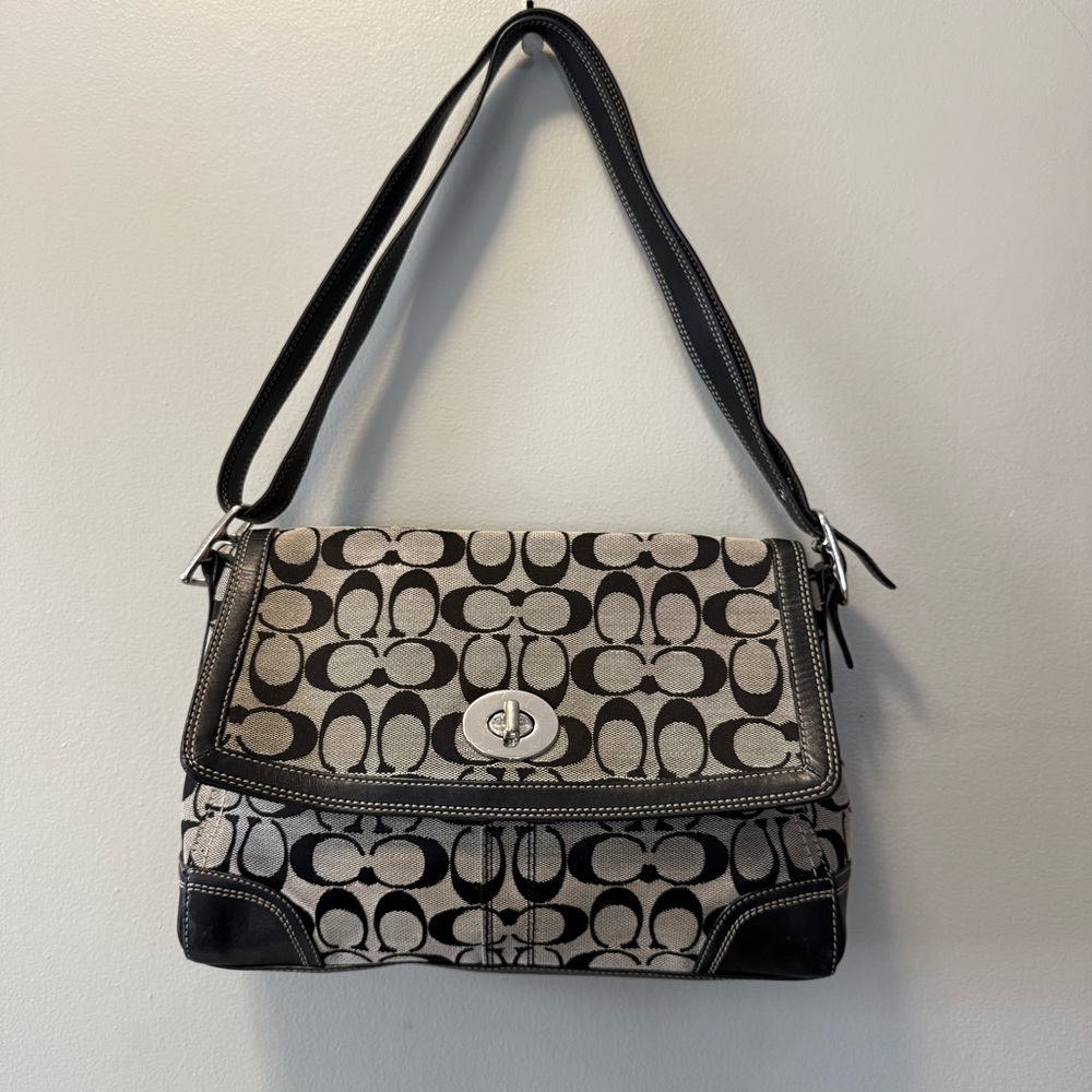 Y2K Coach Hampton Social Signature Flap Shoulder Bag